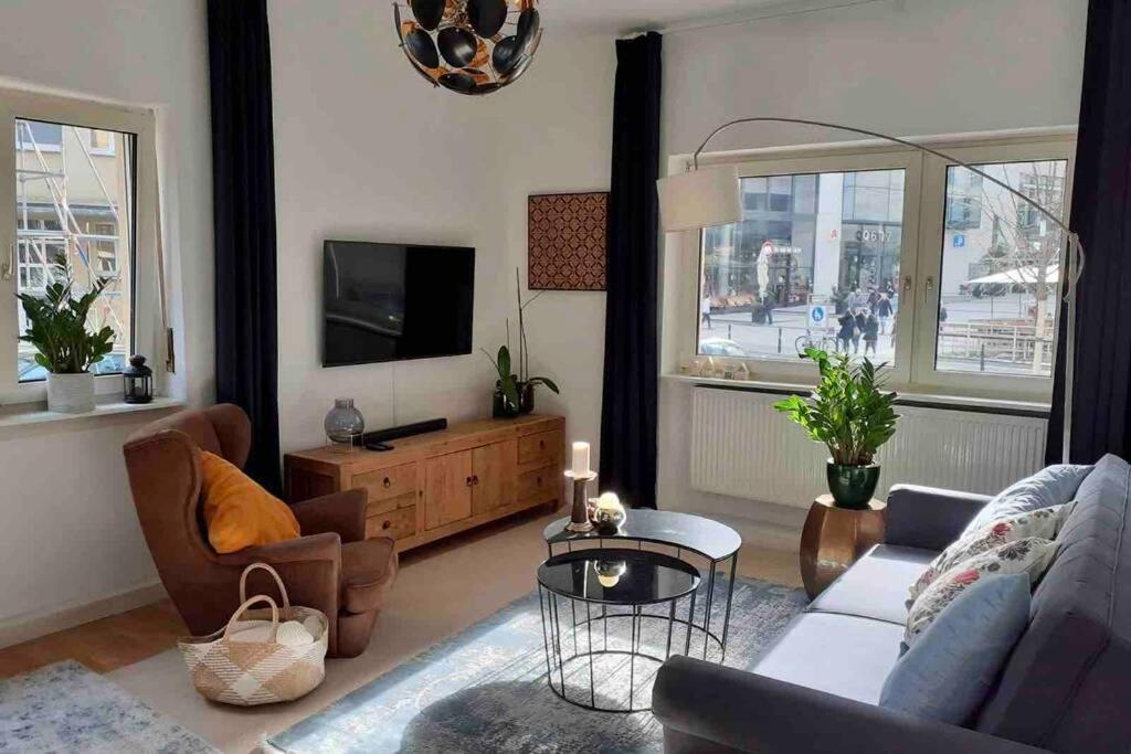 Home In The Heart Of Mannheim, Free Parking, Netflix, Fast Wifi MHG Exterior photo