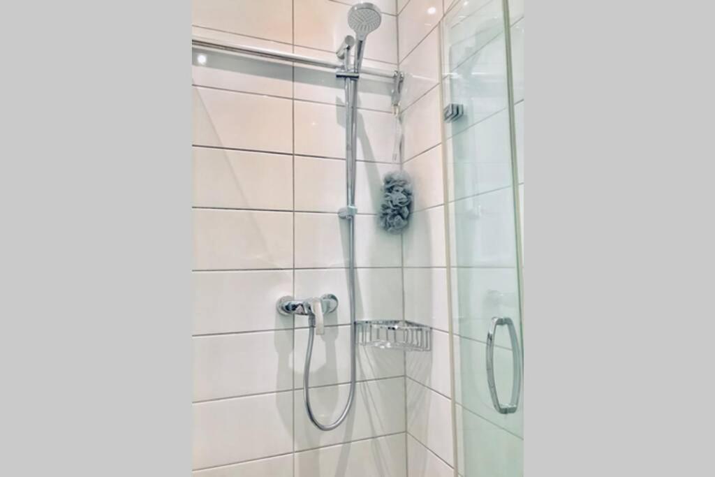 Home In The Heart Of Mannheim, Free Parking, Netflix, Fast Wifi MHG Exterior photo
